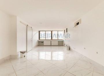 Comercial · 300m² · 1 Vaga · Laje corporativa reformada com 300m², 14 salas, copa e 2 elevadores no Ed. Ermes — ideal para clínic