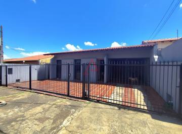 Casa · 495m² · 5 Quartos · 3 Vagas · Casa com 5 Quartos à Venda, 180m² por R$900.000,00, Jardim Lolata, Londrina-PR