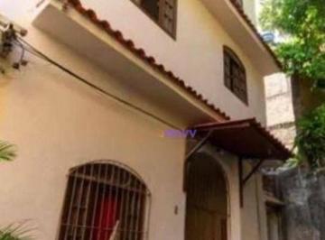 ea67e07723795ab09808cf822681a9ea3ee9611a · Casa com 11 quartos à venda, 195 m² por R$ 450.000 - Centro - Niterói/RJ