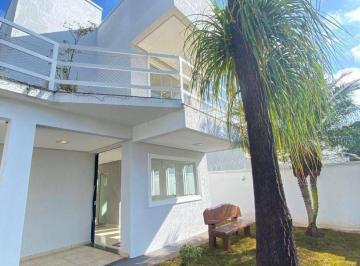 475a1fe0a9482289dc1cc4734dde04e562fa8222 · Casa de Luxo e Arquitetura Sofisticada no Setor Jaó | Suíte Master com Hidromassagem e closet, Pé-Di