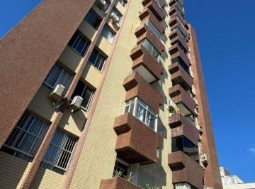Apartamento de 2 quartos, Salvador · Apartamento a venda no Costa Azul com 2 quartos e dependência