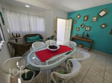 25d61a36 · Casa, 7 dormitórios, 360 m², em Pinheira (Ens Brito)