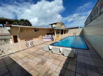 Casa de 1 quarto, Mongaguá · Linda Casa com Piscina e Quintal Amplo à Venda na Praia de Mongaguá!