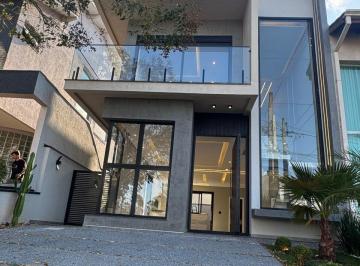 Casa · 172m² · 3 Quartos · 2 Vagas · Parque das Figueiras - Casa de Alto Padrão à Venda – Condomínio Parque das Figueiras - Mogi das Cruz