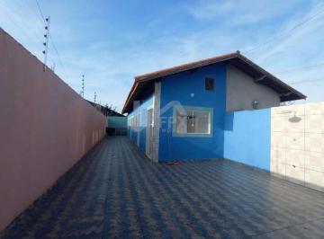 Casa de 2 quartos, Itanhaém · Casa com piscina e 2 quartos em Itanhaém.