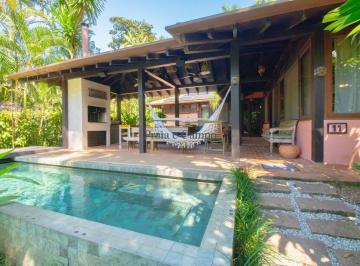 Frente da casa · Casa Estilo Bali em Condomínio a 200m da Praia de Camburi