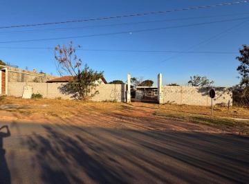 Casa de 2 quartos, Gama · Casa ponte alta norte, casa de rua, lote comercial, 2 quartos com suíte, 200m²