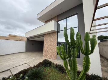 Casa de 4 quartos, Gama · Casa ponte alta norte, 4 quartos com suíte, armários planejados, lote 400m², casa moderna