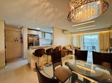 Apartamento de 3 quartos, Samambaia · Apartamento 3 quartos, suíte, reformado, com móveis planejados. Samambaia Sul