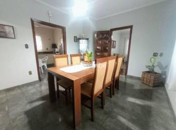 Casa · 195m² · 3 Quartos · 3 Vagas · Casa com 3 quartos no Frezzarin