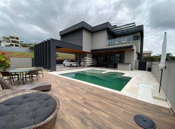 Casa · 440m² · 3 Quartos · 4 Vagas · Magnifico, Imóvel no Colinas do Paratehy Sul-Urbanova.