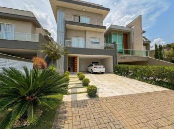 Casa · 297m² · 3 Quartos · 4 Vagas · Casa a venda no Aruã Brisas - Mogi das Cruzes | 3 suítes | Quintal amplo