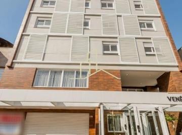 Apartamento · 58m² · 2 Quartos · 1 Vaga · 2 Dormitórios com Suíte e Sol Norte no Bom Fim