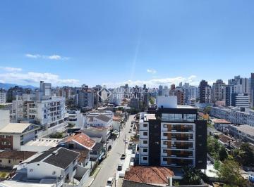 Apartamento · 49m² · 1 Quarto · 1 Vaga · Studio semimobiliado com 49m² privativos, lavabo, banheiro e 1 vaga, à venda no Centro.