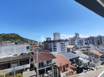 Apartamento · 48m² · 1 Quarto · 1 Vaga · Studio com 49m² privativos, banheiro e 1 vaga de garagem livre, à venda no Centro.