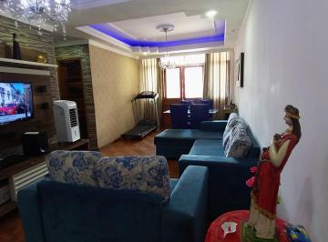 Apartamento · 93m² · 2 Quartos · 2/4, dependência completa, varanda, escada, área de serviço, segundo andar, ampl