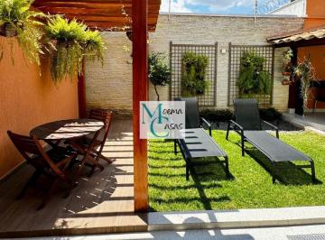 hmephg2nzrmnmfjmgniowqz_md · Linda Casa Reformada em Moema - 4 Dormitórios com quintal e churrasqueira