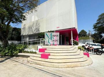 rq1ovxe2nmnmyji0mwizyzdh_md · Prédio comercial esquina em Moema
