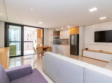Apartamento · 127m² · 3 Quartos · 3 Vagas · Apartamento mobiliado face norte no Edifício Singular Champagnat com 3 suítes e 3 vagas de garagem p