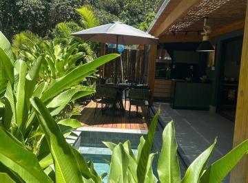 Casa · 100m² · 3 Quartos · 2 Vagas · Vila Exclusiva com 3 suítes no Condomínio Praia do Castelo – Praia do Forte