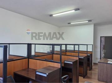 Comercial · 42m² · 2 Vagas · Sobreloja para locação, 42 m², na rua Francisco Glicério em Valinhos.