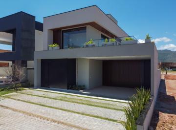 Casa · 360m² · 3 Quartos · 2 Vagas · Vista da Serra - Casa à venda no bairro Vila Santista - Atibaia/SP