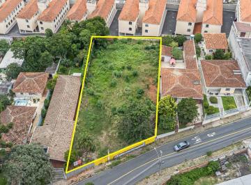 gcdQfs7Xg1AohIHdRimzJUQVhRYVYA9uKEtM1Kjs.jpg · Terreno com Ampla Frente e Alto Potencial Construtivo (ZR3) no Seminário