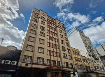 Apartamento · 84m² · 3 Quartos · Apartamento no Centro de 3 dormitórios DESOCUPADO