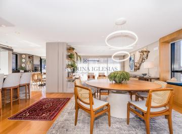 Apartamento · 210m² · 3 Quartos · 3 Vagas · Uma  graça de apartamento decorado com 3 suítes no