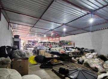 Comercial · 302m² · Galpão Comercial à Venda - 302 m² em Lourdes, Itaúna/MG