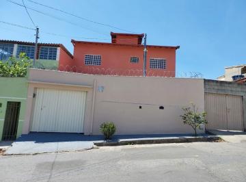 Casa · 105m² · 3 Quartos · 2 Vagas · Linda casa, individual, 03 quartos, suíte, 02 vagas. Lúcio de Abreu próximo a Prefeitura de Contagem
