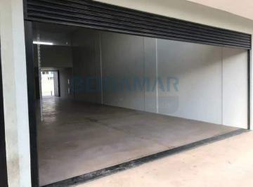 Comercial · 220m² · 3 Vagas · OPORTUNIDADE NO PISTÃO SUL! Loja com Mezanino | Estacionamento | 220m² | Fachada em Vidro