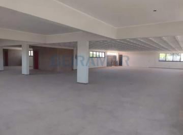 Comercial · 500m² · 6 Vagas · OPORTUNIDADE NO PISTÃO SUL! Loja com Mezanino | Estacionamento | 500m² | Fachada em Vidro