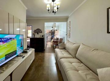 Casa · 117m² · 3 Quartos · 3 Vagas · Casa à venda no Jardim Natal em Suzano com 3 quartos e quintal grande com churrasqueira