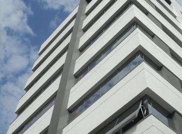 Casa · 63m² · 1 Vaga · Sala Comercial em Floresta