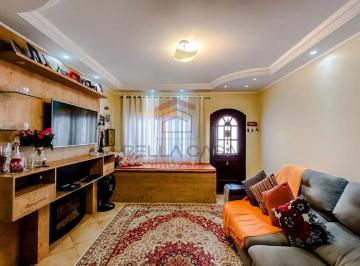 Casa · 170m² · 2 Quartos · 1 Vaga · Casa à venda com 170m², 2 quartos e 1 vaga