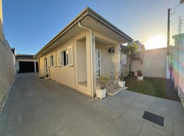 Casa · 180m² · 4 Quartos · 5 Vagas ·
Casa Térrea Bairro São José - Canoas