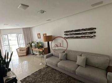 Casa · 3 Quartos · BARRA - VENDA OU LOCAÇÃO TEMPORADA - Casa 3 suites, Varanda, próximo ao circuíto carnaval e a praia 