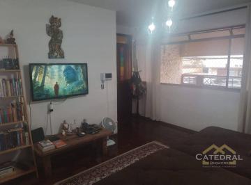 Casa · 228m² · 3 Quartos · 2 Vagas · Casa em Anhangabaú, Jundiaí/SP de 228m² 3 quartos à venda por R$ 850.000,00