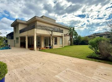 2de903ea09906da7e0680ed3d1c38451cafd6e33 · Linda casa em 2 lotes Itahyê