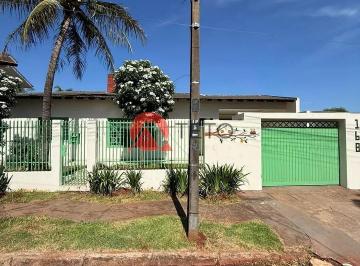 Casa · 250m² · 3 Quartos · 4 Vagas · Casa em Jardim Guaporé, Maringá/PR de 250m² 3 quartos para locação R$ 3.350,00/mes