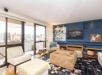 1 · Apartamento no Palais Royal com 2 suítes e 2 vagas atrás do Clube Curitibano no Água Verde.