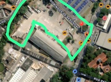 Foto 01 · Vendo área comercial perfeitamente localizada e com enorme potencial de investimento!