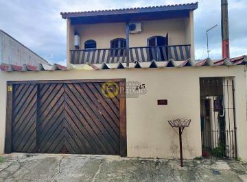 Casa · 175m² · 3 Quartos · 2 Vagas · Sobrado com 3 quartos, Vila Nova Cintra, Mogi das Cruzes - R$ 690 mil, Cod: 679001