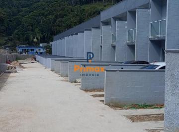 Casa · 67m² · 2 Quartos · 2 Vagas · Casa à venda em Brusque/SC
