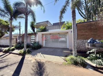 Casa · 258m² · 3 Quartos · 3 Vagas · Casa com 3 suítes à venda, 258 m² por R$ 1.600.000 - Centro - Rolândia/Paraná