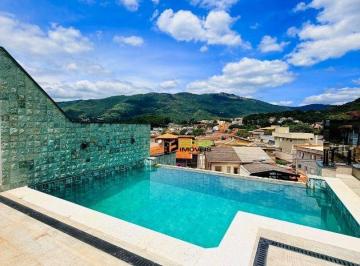 c15d179a6dfc739d57020fa734745cfe7a4cb32d · Casa Moderna Alto Padrão com Piscina Borda Infinita e Vista Permanente para a Pedra Grande – Atibaia