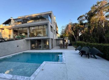 24e61a19d06487d0f52c6c88d2cb169498e4ac77 · Sobrado alto padrão em cond. com 3 quartos sendo 3 suítes, 6 vagas à venda, 430 m² por R$ 5.950.000 
