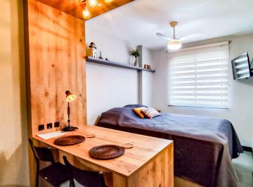 Apartamento de 1 quarto, Curitiba · Lindo studio recém reformado e mobiliado de 299 por 285 mil!!!
