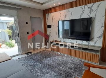 Casa 320m² Venda Itacolomi · Sobrado em  Rua Nilson Fausto - Itacolomi - Balneário Piçarras/SC